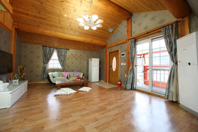 Others 5, Boryeong Logli Daecheon Log Pension Village, Boryeong
