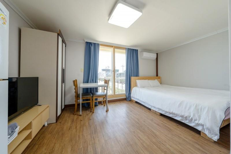 Others 5, Goseong Evergreen House, Goseong