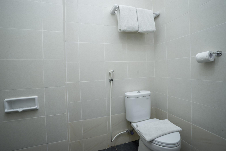 Bathroom 29