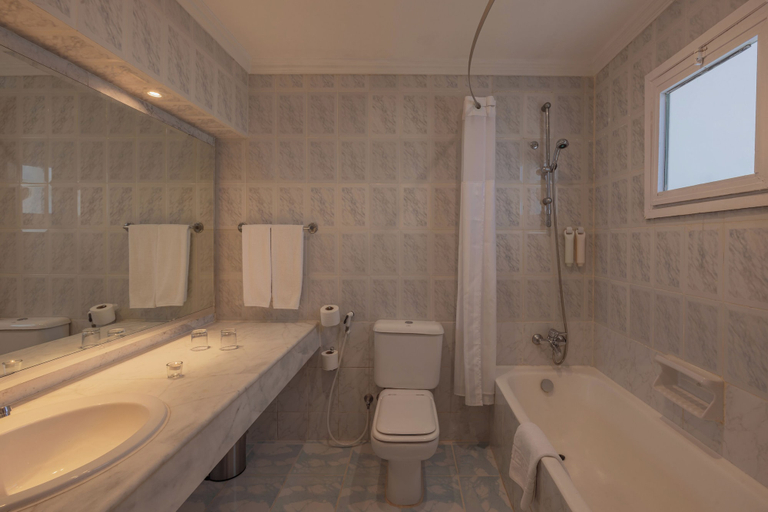 Bathroom 5, JAZ Fayrouz, Sharm el-Sheikh
