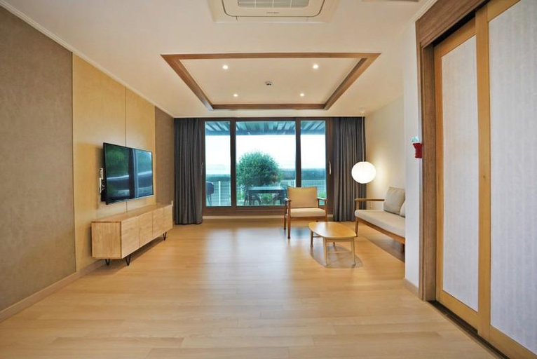 Others 2, Geoje Sodongjae Pension, Geoje