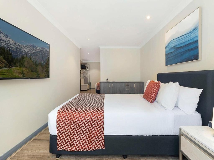 Bedroom 6