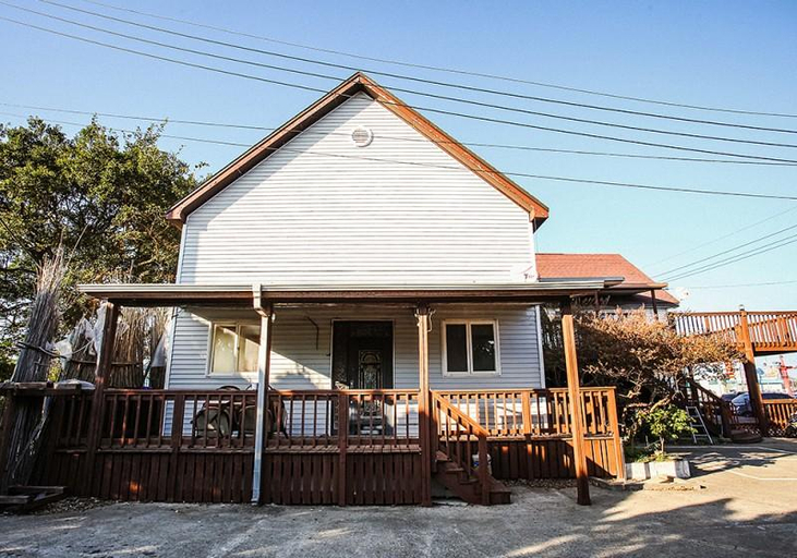 Exterior & Views 3, Taean Sky and Sea Pension, Taean
