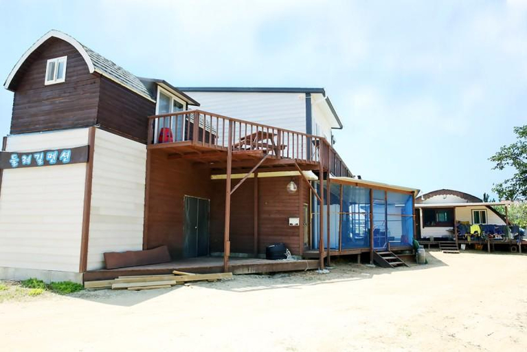 Others 5, Taean Mageompo Dullegil Pension, Taean