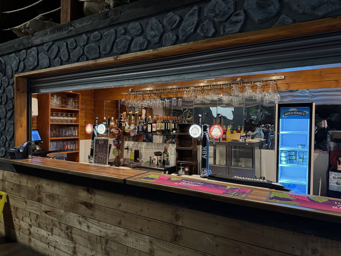 Food & Drinks 5, Gulliver's Valley M1 JCT 31, Rotherham