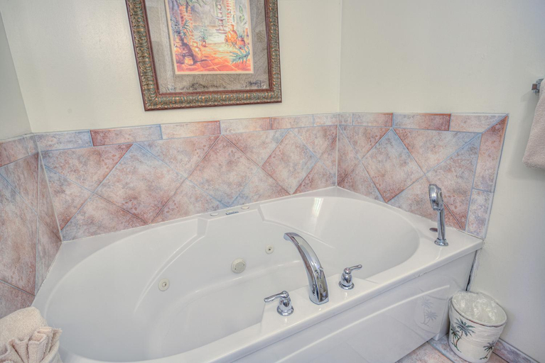 Bathroom 3, La Fiesta Ocean Inn & Suites, Saint Johns