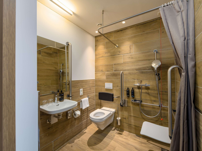 Bathroom 2