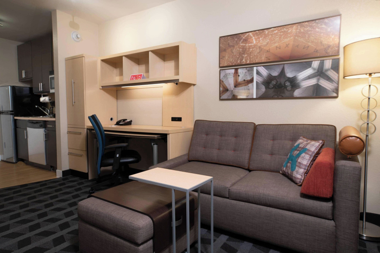 TownePlace Suites by Marriott Republic Airport Long Island, Suffolk