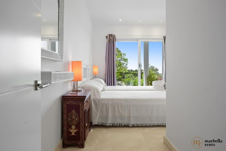 Bedroom 3, Amazing Villa in Marbella!, Málaga