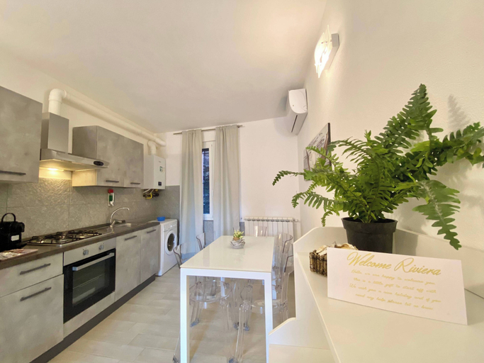 Dining Room 15