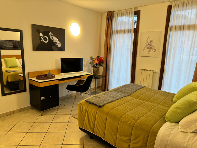 Bedroom 2, Residence Malpensa, Varese