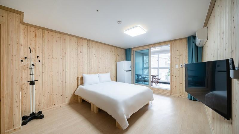 Bedroom 2, Muan Pine Forest Resort Pension, Muan