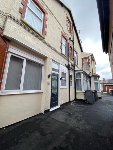 Exterior & Views 2, Cherry Property - Hornby Road, Blackpool