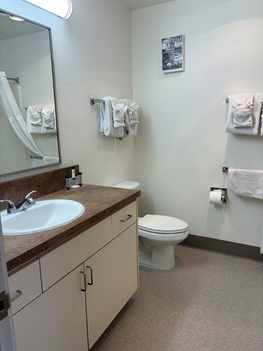 Bathroom 3, Quileute Oceanside Resort, Clallam