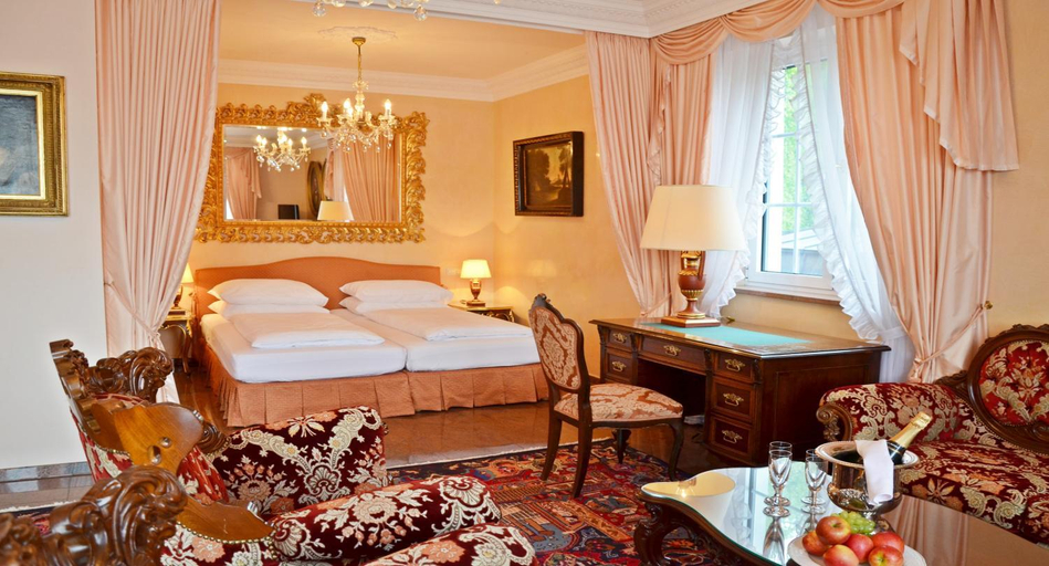 Bedroom 18