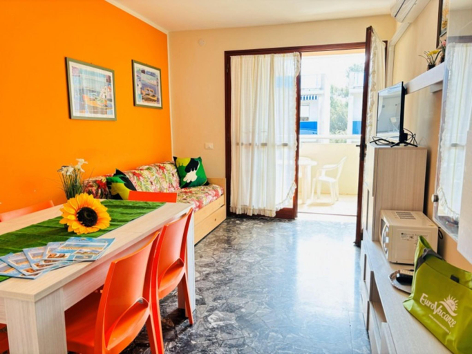 Others 5, Flat with sunny terrace close to the beach, Venezia