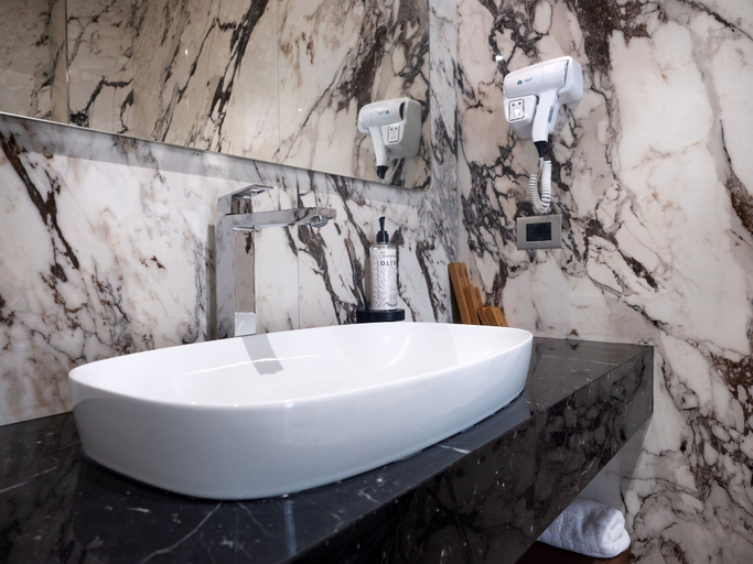 Bathroom 4, Marinaj Hotel, Tiranës