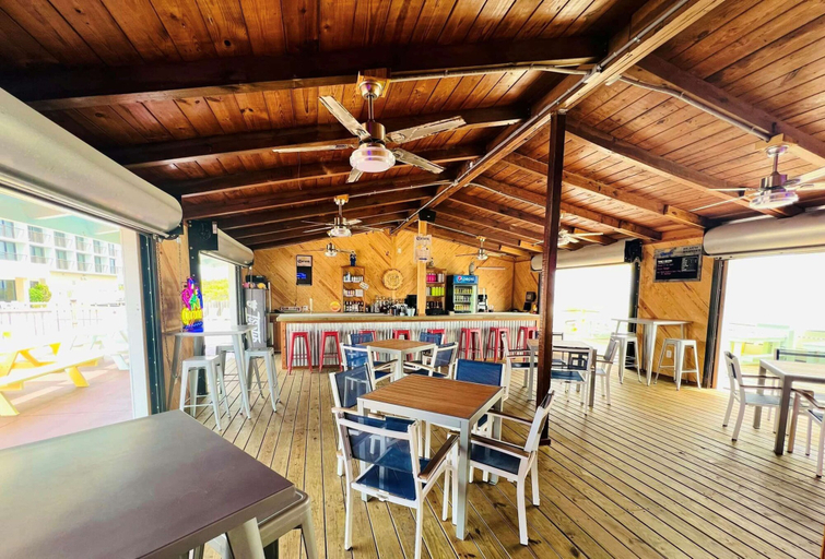 Food & Drinks 5, DoubleTree by Hilton Atlantic Beach Oceanfront, Carteret
