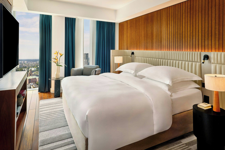 Bedroom 3, JW Marriott Hotel Frankfurt, Frankfurt am Main