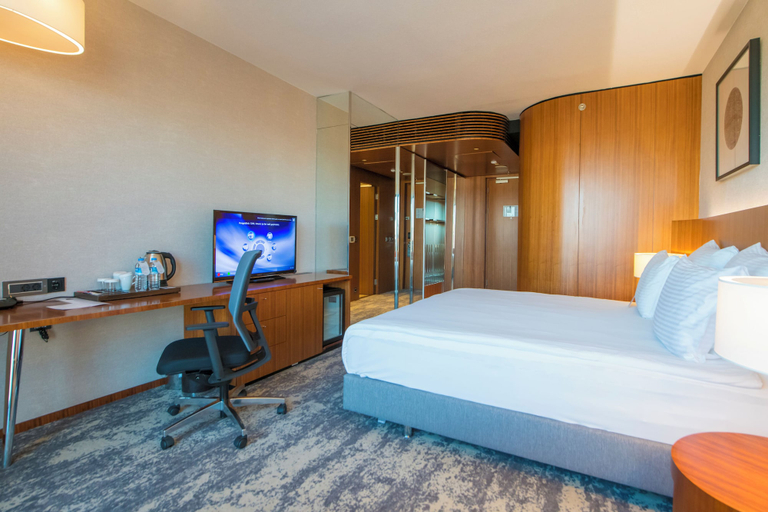 Bedroom 2, Crowne Plaza Kayseri by IHG, Melikgazi