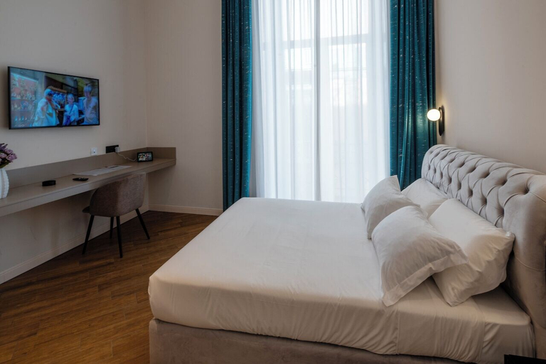 Bedroom 4, MAISON TOLEDO - Boutique Suites, Napoli