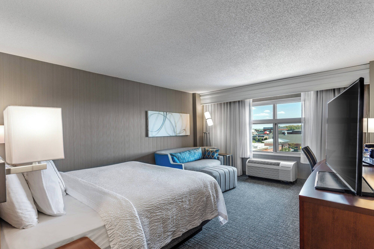 Bedroom 4, Courtyard by Marriott Easton-Columbus, Franklin
