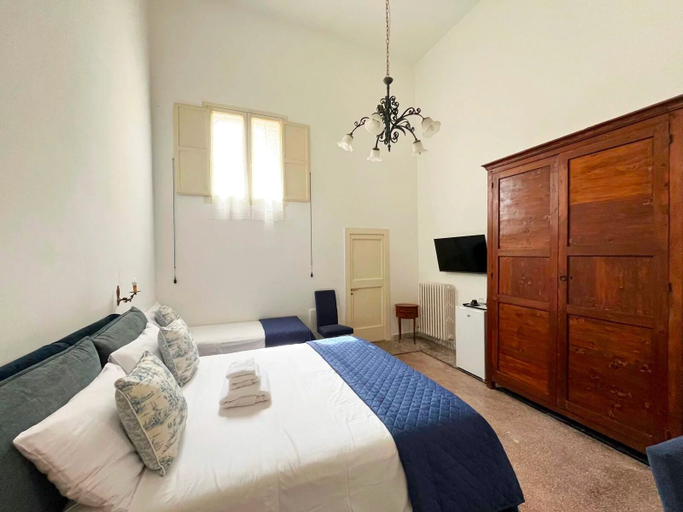 Bedroom 3, Palazzo Sambiasi, Lecce