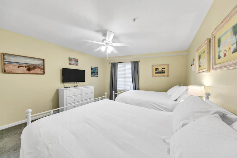 Bedroom 3, Amalfi Coast 113b, Walton