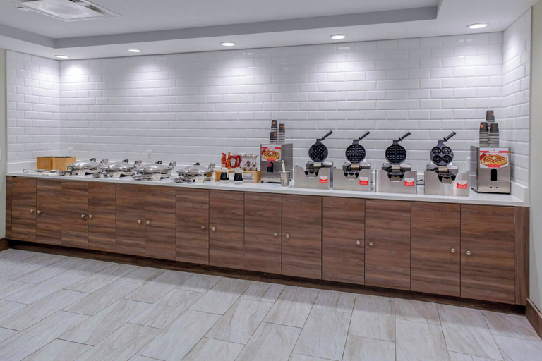 Food & Drinks 5, TownePlace Suites by Marriott Dallas Downtown, Dallas