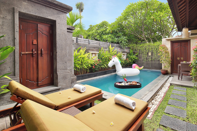 Swimming Pool 11