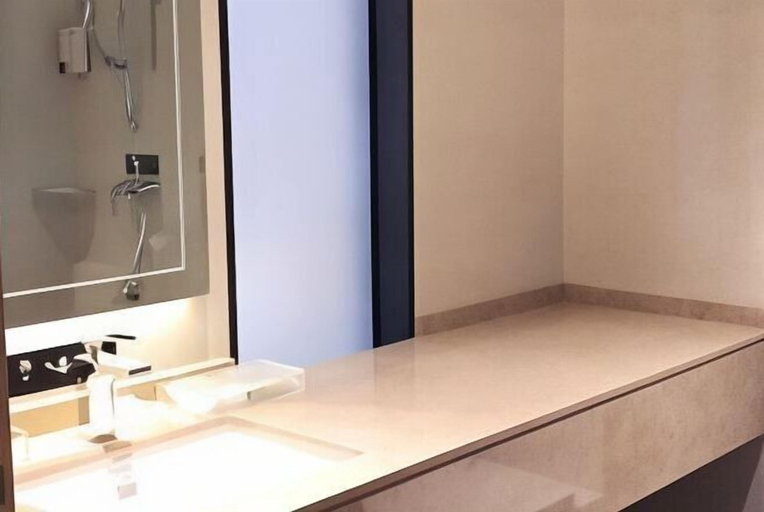 Bathroom 3, City Comfort Inn (Yunfu Yu'nan Ducheng), Yunfu
