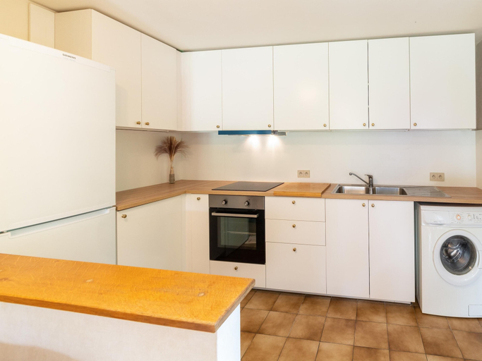 Private kitchen 3, Charming Holiday Home in Clavier With Garden, Liège