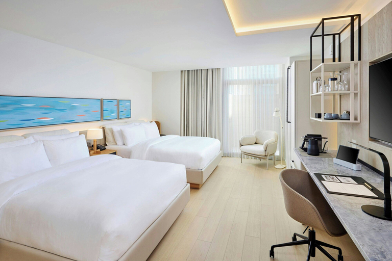 Bedroom 3, The Pearle Hotel & Spa, Autograph Collection, Halton
