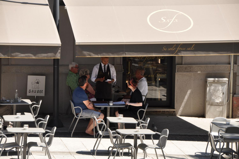 Food & Drinks, EVA LUXURY SUITE, Cagliari