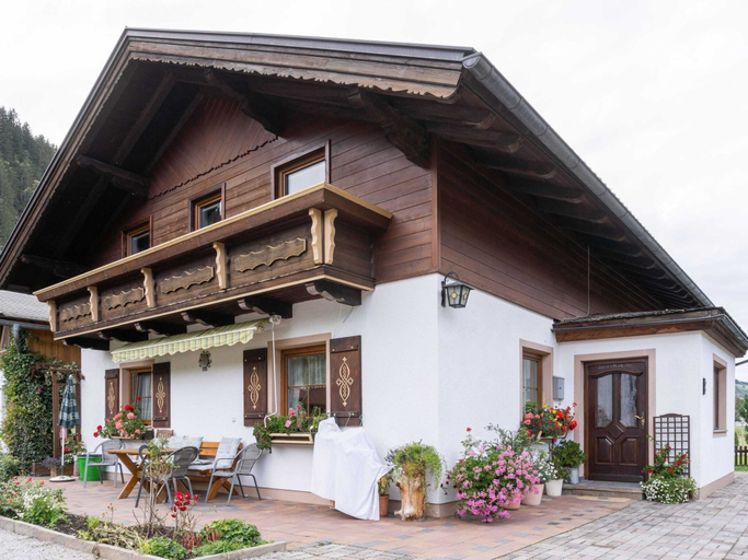 Exterior & Views 1, Chalet in Kleinarl near Ski Amade Slopes, Sankt Johann im Pongau