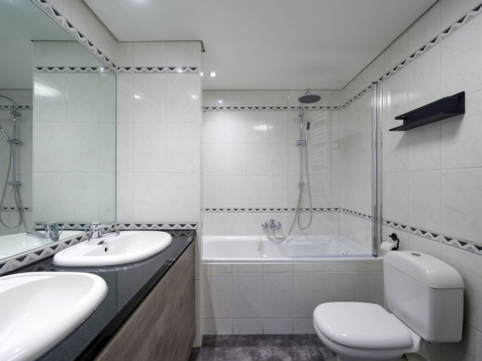 Bathroom, Apartment in Durbuy in a Wooded Holiday Park, Luxembourg