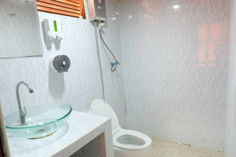 Bathroom 3, Phi Phi Sand Sea View Resort, Mueang Krabi