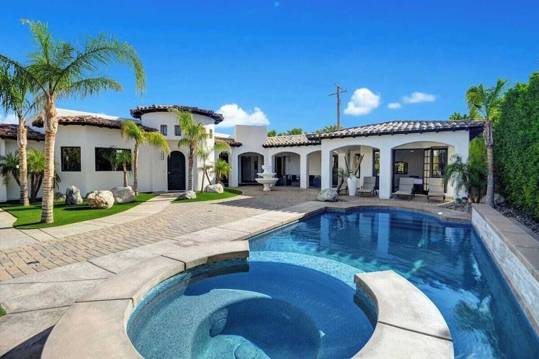 Villa Toscana by Avantstay Palatial Villa With Spa, Pool, Theater & Game Room! Permit#4769, Riverside