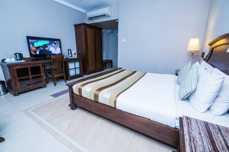 Bedroom 3, Neelams The Glitz, North Goa