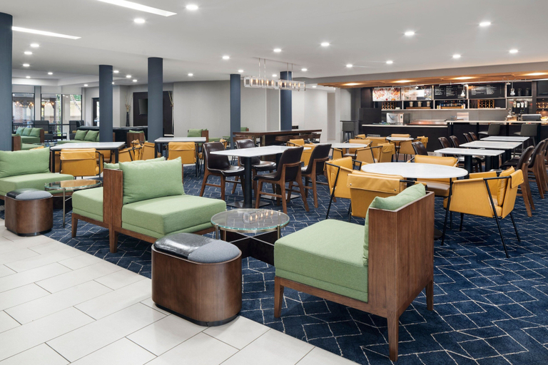 Food & Drinks 5, Courtyard by Marriott Richmond North, Henrico