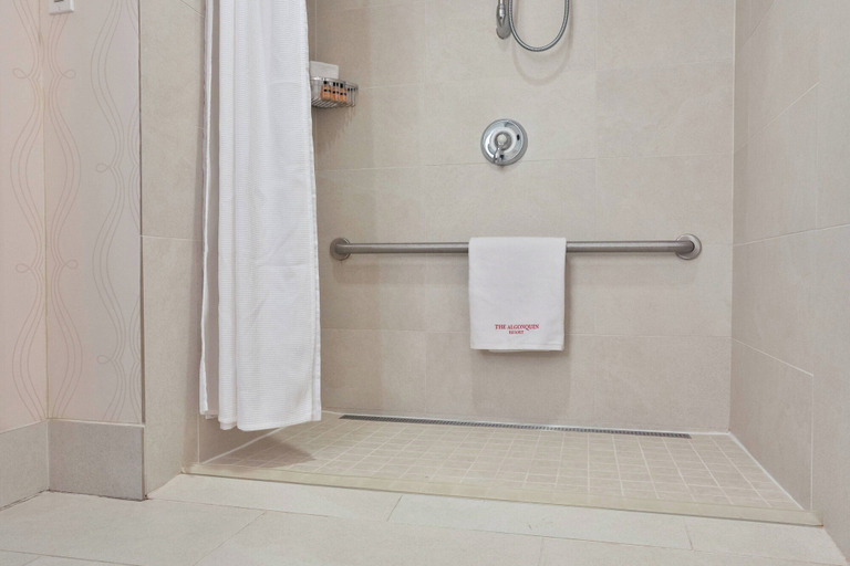 Bathroom 4, Algonquin Resort St Andrews by-the-Sea Autograph Collection, Charlotte