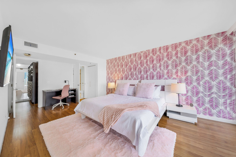Bedroom 4, Chic Bayfront Condo With Stunning View, Miami-Dade