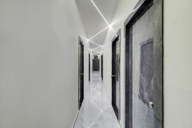 Public Area 2, Hotel Royal Inn, Thane