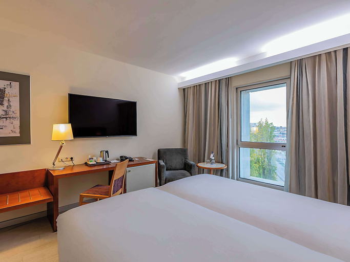 Bedroom 13