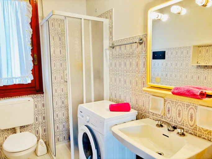 Bathroom, Flat a few steps from the sea - Beahost, Venezia