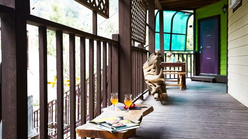 Others 4, Gapyeong Lovers and Mountains Pension, Gapyeong
