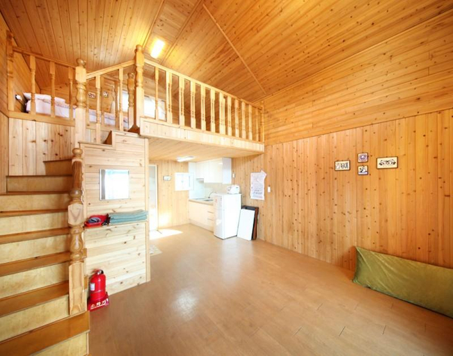 Others 3, Goseong New Family Pension, Goseong