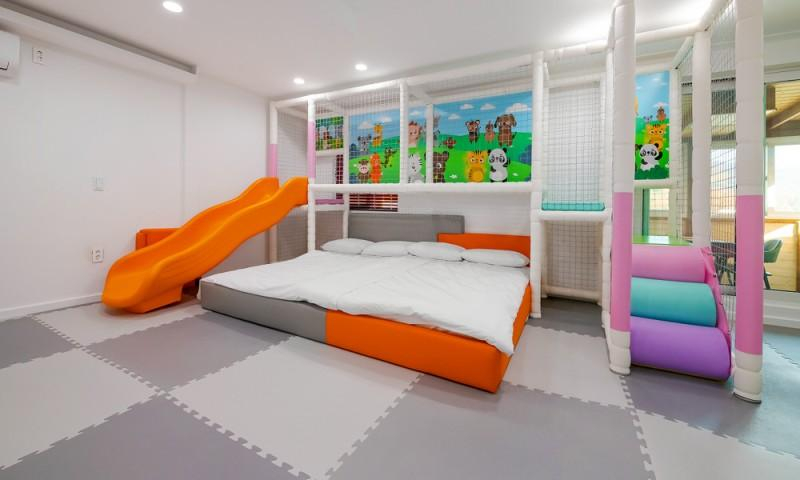 Others 5, Gapyeong Awakened Cat Pension Building B, Gapyeong