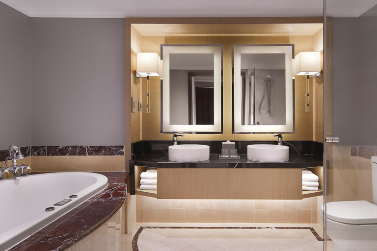 Bathroom 5, Brisbane Marriott Hotel, Brisbane