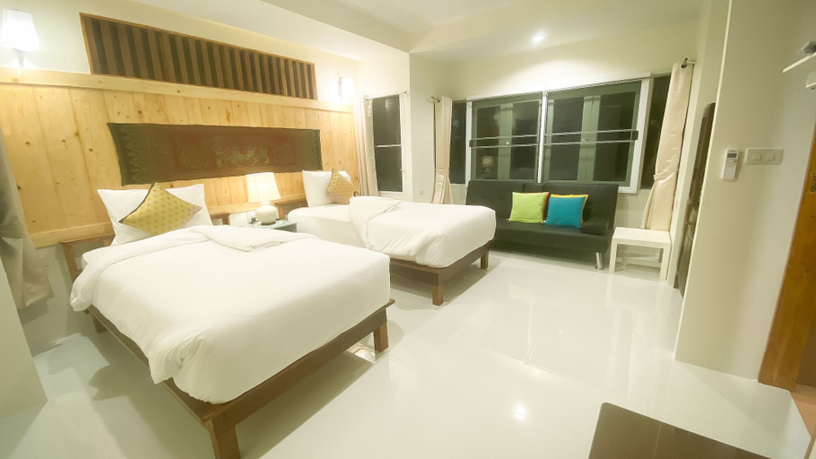 Bedroom 23